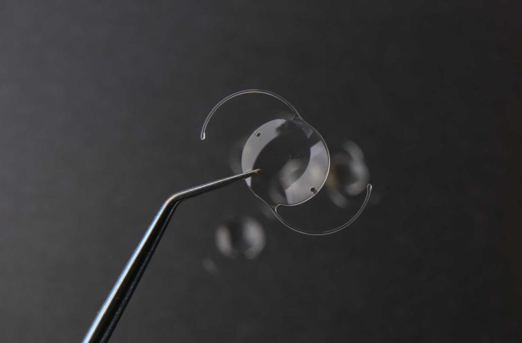What Is an Artificial / Intraocular Lens (IOL)